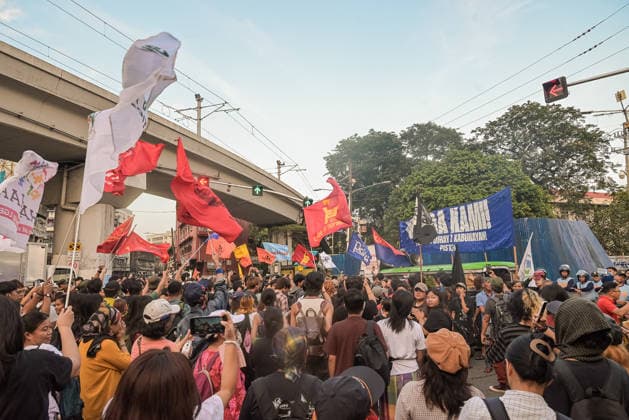 September 30, 2026, Quezon City, Quezon, Philippines: Hundreds of Filipinos took to the streets of Manila to support the Public Transportation Workers such as drivers and operators as they end their 2-day strike against rising fuel costs. The protest in Manila is one of the many protests and strikes happening across the country as oil prices continue to soar, days after the approved increase of fare in public transportaion. Quezon City Philippines - ZUMAy102 20260930_zip_y102_015 Copyright: xKenosisxYapx