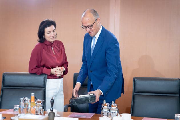 Cabinet Meeting, Federal Government, Kickoff, Cabinet Meeting, Federal Government, Federal Chancellor, Friedrich Merz, Dorothee Bär, Federal Minister, Research, Berlin, Berlin, GER