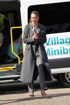 The Princess of Wales visited West Sussex Minibus, a volunteer-led community transport group, which acts as a vital lifeline for people who cannot easily access public transport due to isolation, mobility challenges or financial barriers. The Princess™s visit highlighted the role community transport plays in bringing people together. .Pool picture: Arthur Edwards. The Sun, Credit:Unknown PA ROTA - B68 Avalon  Copyright: xUnknownx xPAxROTAx-xB68x xAvalonx 1139455956