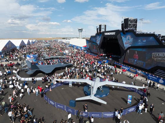 TEKNOFEST Southeast in Turkiye s Sanliurfa SANLIURFA, TURKIYE - SEPTEMBER 30 : TEKNOFEST Southeast, world s largest aviation, space, and technology festival opens its doors to visitors at the Sanliurfa GAP Airport for its 15th edition in Sanliurfa, Turkiye on September 30, 2026. Anadolu Agency, one of TEKNOFEST s global communication partners, offers visitors a simulated journalism experience at its stand. Adem Kutucu Anadolu Sanliurfa Turkey. Editorial use only. Please get in touch for any other usage.  Copyright: x2026xAnadoluxAdemxKutucux
