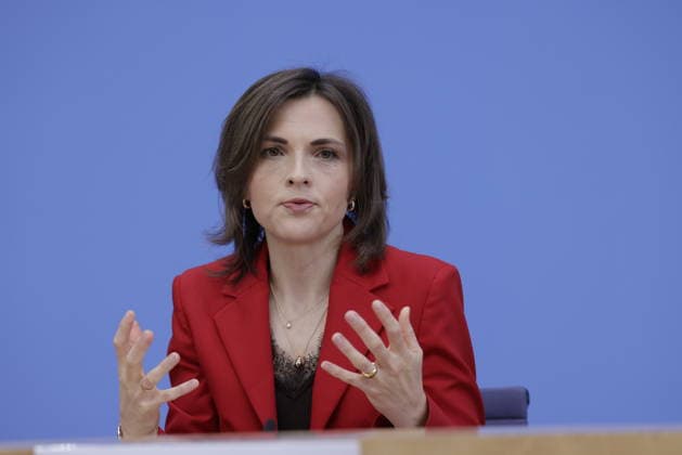 Minister of State Elisabeth Kaiser, Member of the Bundestag, Federal Government Commissioner for Eastern Germany, Germany, Berlin, Federal Press Conference, Topic: Report by the Federal Government Commissioner for Eastern Germany