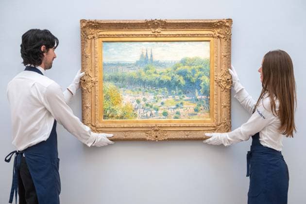September 30, 2026, London, England, United Kingdom: Claude Monet Le Jardin des Tuileries , estimated at USD 15-20 million, is held by staff during a preview of the Blaquier-Arrieta Collection at Sotheby s in London, Britain, September 30, 2026. The collection of 12 largely unseen Impressionist and Modern works will be offered at auction in New York in November. London United Kingdom  - ZUMAk172 20260930_zip_k172_008 Copyright: xThomasxKrychx