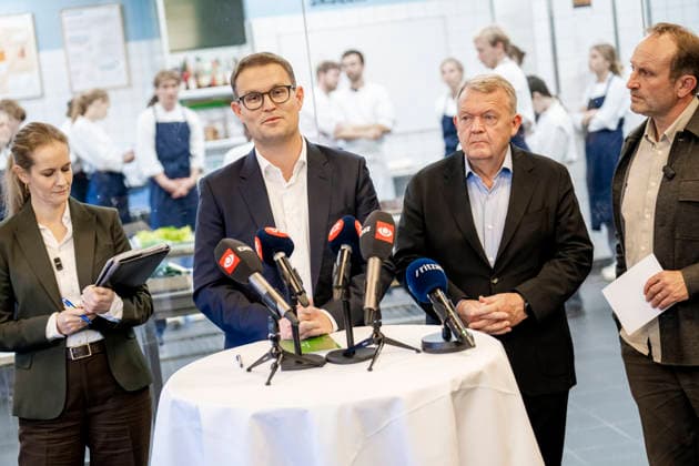 DENMARK Press conference on the future of pig production: Minister for Nature and Animal Welfare Christian Rabjerg Madsen, second from the left; Minister of Business and Competitiveness Martin Lidegaard, on the right; Foreign Minister Lars Loekke Rasmuss  Copyright: RitzauxScanpix IdaxMariexOdgaardx spdk20260930-153147-L
