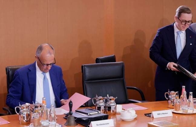 Friedrich Merz, Federal Chancellor; Philipp Amthor, Minister of State for Federal-State Cooperation; Germany; Berlin; Federal Chancellery; At its 60th meeting on September 30, 2026, the Federal Cabinet will address, among other topics, the Bundeswehr’s overseas missions
