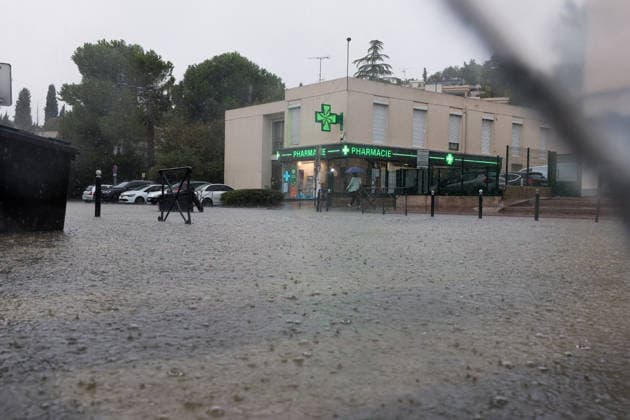 Flooded street in front of a pharmacy Benjamin ELKAIM MAXPPP Montpellier September 30, 2026 A street is largely covered with water in front of a pharmacy amid heavy rain in Montpellier during the Cévenol storm on September 30, 2026 Montpellier, France, September 30, 2026—the first heavy rains after summer in southern France. Montpellier, FRANCE  Copyright: xMAXPPPxBenjaminxELKAIMx ELK202609305213 ELK202609305213