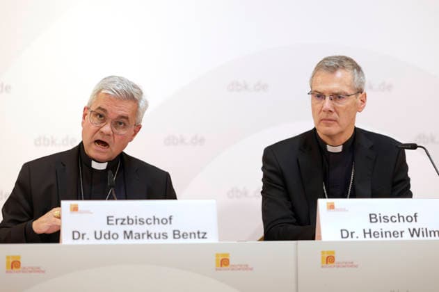 Udo Markus Bentz and Heiner Wilmer at the press conference for the study day Artificial Intelligence, Humanity, and the Common Good: Insights from the Social Encyclical *Magnifica humanitas* during the fall plenary assembly of the German Bishops’ Conference at the Fulda Cathedral Parish Center, September 30, 2026 Foto:xP.xBackx xFuturexImagex dbk_pressegespraech_6937