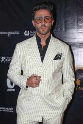 September 30, 2026: TO-45286- CIUDAD DE MEXICO,2026-09-29. Luis Caballero EL PO arrives on the red carpet ahead of the Association of Theatre Critics and Journalists (ACPT) Awards Gala, held at the Esperanza Iris City Theatre in Mexico City. Clasos.com.mx - ZUMAcs4_ 20260930_faa_cs4_027 Copyright: xLuisxMarinx