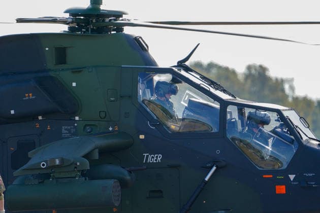 Celle, Germany, Europe The Bundeswehr Army Aviation Corps will showcase its capabilities, operational readiness, and various aviation systems. The event follows the NATO certification exercise GRÜNER FALKE 2026 and includes presentations, technical insights, and an air show featuring more than 35 helicopters Copyright: xAymanxAlahmedx