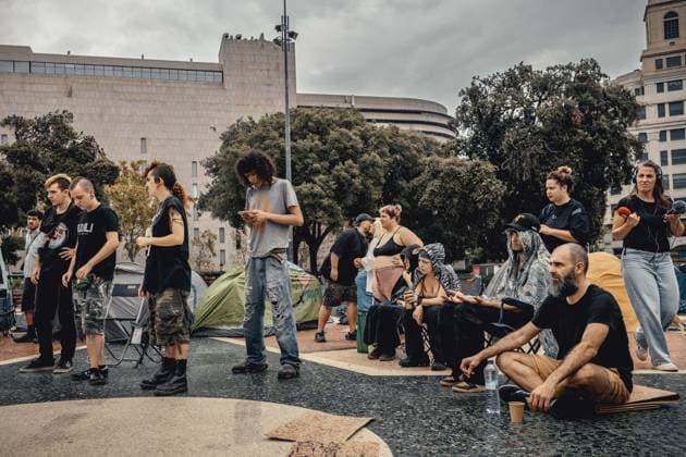 September 30, 2026, Barcelona, Catalonia, Spain: Protesters gather at a tent camp in BarcelonaÃ¢â‚¬â ¢s PlaoÂßa de Catalunya to demand affordable housing and an end to evictions amid nationwide protests over SpainÃ¢â‚¬â ¢s housing crisis. Barcelona Spain - ZUMAo105 20260930_fap_o105_010 Copyright: xMatthiasxOesterlex
