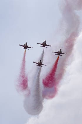 TEKNOFEST Southeast in Turkiye s Sanliurfa SANLIURFA, TURKIYE - SEPTEMBER 30: The Turkish Stars aerobatic team performs a demonstration flight during TEKNOFEST Southeast, world s largest aviation, space, and technology festival at the Sanliurfa GAP Airport for its 15th edition in Sanliurfa, Turkiye on September 30, 2026. Bunyamin Celik Anadolu Sanliurfa Turkey. Editorial use only. Please get in touch for any other usage.  Copyright: x2026xAnadoluxBunyaminxCelikx