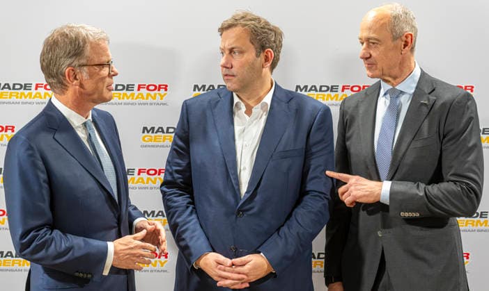 Lars Klingbeil (EUR), Germany, Berlin, September 30, 2026 Press statements by Vice Chancellor and Federal Minister of Finance Lars Klingbeil (SPD), Christian Sewing of Deutsche Bank and Roland Busch of Siemens Keynote address by Federal Minister of Finance Lars Klingbeil (SPD) at the annual meeting of the Made for Germany initiative in the Mosaik