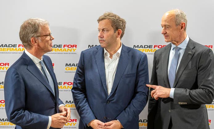 Lars Klingbeil (EUR), Germany, Berlin, September 30, 2026 Press statements by Vice Chancellor and Federal Minister of Finance Lars Klingbeil (SPD), Christian Sewing of Deutsche Bank and Roland Busch of Siemens Keynote address by Federal Minister of Finance Lars Klingbeil (SPD) at the annual meeting of the Made for Germany initiative in the Mosaik