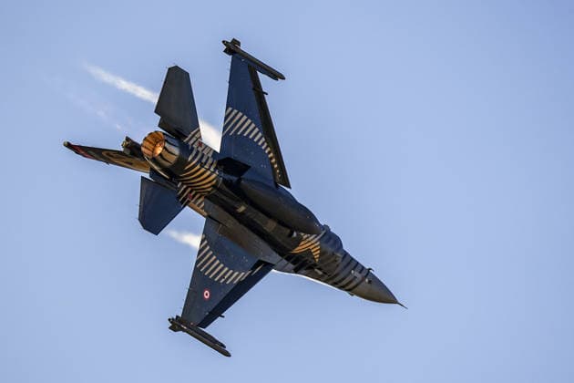 TEKNOFEST Southeast in Turkiye s Sanliurfa SANLIURFA, TURKIYE - SEPTEMBER 30: SOLOTURK, the aerobatic demonstration team of the Turkish Air Force, performs an airshow during TEKNOFEST Southeast, world s largest aviation, space, and technology festival at the Sanliurfa GAP Airport for its 15th edition in Sanliurfa, Turkiye on September 30, 2026. Agit Erdi Ulukaya Anadolu Sanliurfa Turkey. Editorial use only. Please get in touch for any other usage.  Copyright: x2026xAnadoluxAgitxErdixUlukayax