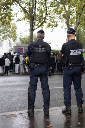 Students protest in front of Paul Eluard Secondary school - Saint-Denis RL Police forces pictured in front of Paul Eluard secondary school in Saint-Denis, North of Paris, on September 30, 2026 as they continue their protest to demand the hiring of substitute teachers, increased resources, and decent learning conditions. Photo by Raphael Lafargue ABACAPRESS.COM Saint-Denis France  Copyright: xLafarguexRaphael ABACAx