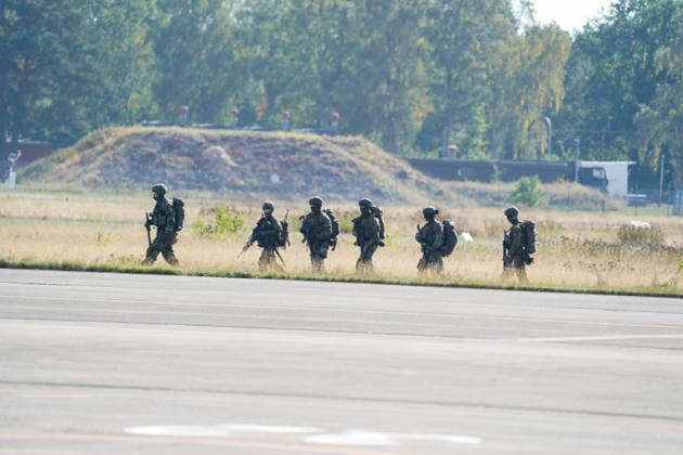 Celle, Germany, Europe The Bundeswehr Army Aviation Corps will showcase its capabilities, operational readiness, and various aviation systems. The event follows the NATO certification exercise GRÜNER FALKE 2026 and includes presentations, technical insights, and an air show featuring more than 35 helicopters Copyright: xAymanxAlahmedx