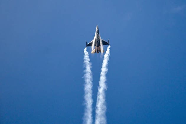 TEKNOFEST Southeast in Turkiye s Sanliurfa SANLIURFA, TURKIYE - SEPTEMBER 30: SOLOTURK performs an aerial demonstration during the Aviation, Space and Technology Festival (TEKNOFEST), world s largest aviation, space, and technology festival at the Sanliurfa GAP Airport for its 15th edition in Sanliurfa, Turkiye on September 30, 2026. Ozkan Bilgin Anadolu Sanliurfa Turkey. Editorial use only. Please get in touch for any other usage.  Copyright: x2026xAnadoluxOzkanxBilginx