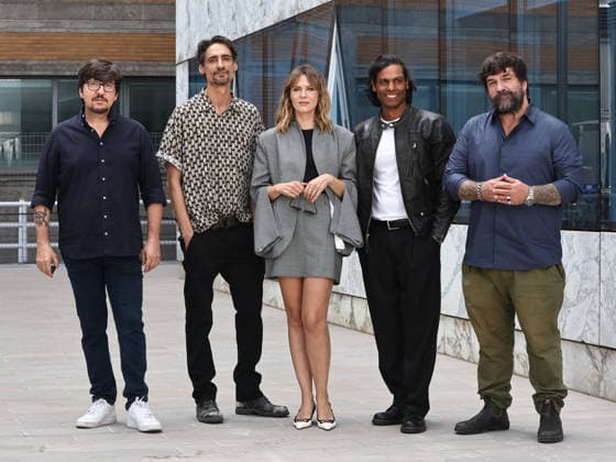 IPA89146385 - Rome, RAI headquarters on Via Severo, photocall for the series Estranei. Pictured: Ricky Memphis, Marco Cocci, Elena Radonicich, Kel Giordano, Cosimo Alema  Copyright: xMarcoxProvvisionatox xMarcoxProvvisionatox IPA89146385