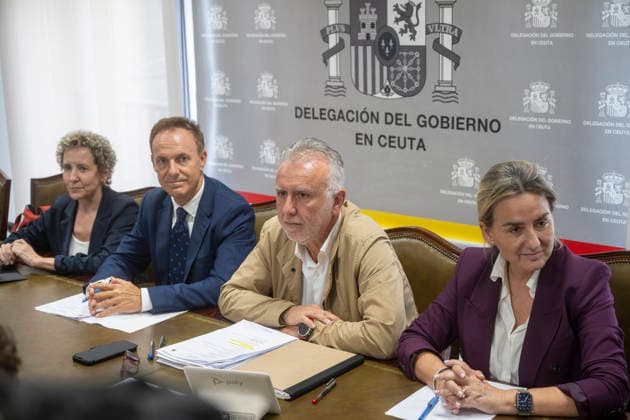 Ángel Víctor Torres chairs a meeting of the Situation Committee for the autonomous city of Ceuta. The Minister of Education, Vocational Training, and Sports, Milagros Tolón d, the Minister of Territorial Policy and Democratic Memory, Ángel Víctor Torres 2d, and the Government Delegate in Ceuta, David de la Encina 2i, during the meeting of the Situation Committee for the autonomous city at the Government Delegation on September 30, 2026, in Ceuta, Spain. Torres announced that the government will allocate 40.3 million to security and sanitation in Ceuta and that the space next to the prison will be used as a new shelter. SEPTEMBER 30, 2026 Ceuta, Spain  Copyright: xMarcosxMorenox 7811051
