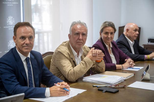 Ángel Víctor Torres chairs a meeting of the Situation Committee for the autonomous city of Ceuta. The Minister of Education, Vocational Training, and Sports, Milagros Tolón 2d, the Minister of Territorial Policy and Democratic Memory, Ángel Víctor Torres 2i, and the Government Delegate in Ceuta, David de la Encina i, during the meeting of the Situation Committee for the autonomous city at the Government Delegation on September 30, 2026, in Ceuta, Spain. Torres announced that the government will allocate 40.3 million to security and sanitation in Ceuta and that the space next to the prison will be designated as a new shelter facility. SEPTEMBER 30, 2026, Ceuta, Spain  Copyright: xMarcosxMorenox 7811054
