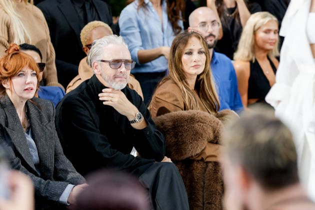 Guest: Jennifer Lopez in the front row at the Stella McCartney Women s Ready-to-Wear Spring Summer 2027 Collection fashion show during Paris Fashion Week, September 30, 2026 Olivier Borde Bestimage Front Row of the Stella McCartney Women’s Ready-to-Wear Spring Summer 2027 Collection fashion show, during Paris Fashion Week, September 30, 2026, Paris, France  Copyright: xOLIVIERxBORDEx xBESTIMAGExOLIVIERxBORDEx xBESTIMAGEx