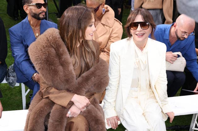 PFW - Stella McCartney Front Row Jennifer Lopez and Juliette Binoche at the Stella McCartney fashion show as a part of Paris Fashion Week Spring Summer 2027 on September 30, 2026 in Paris, France. Photo by Jerome Domine ABACAPRESS.COM Paris France  Copyright: xDominexJerome ABACAx