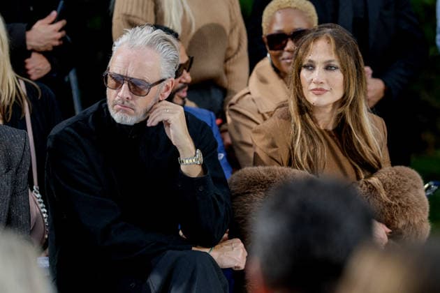Guest: Jennifer Lopez in the front row at the Stella McCartney Women’s Ready-to-Wear Spring Summer 2027 Collection fashion show during Paris Fashion Week, September 30, 2026. Olivier Borde, Bestimage. Front row at the Stella McCartney Women s Ready-to-Wear Spring Summer 2027 Collection fashion show during Paris Fashion Week, September 30, 2026, Paris, France  Copyright: xOLIVIERxBORDEx xBESTIMAGExOLIVIERxBORDEx xBESTIMAGEx