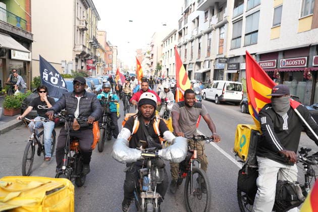 RECORD DATE NOT STATED IPA89147255 - Milan, September 30, 2026: a rally and subsequent march by delivery riders. The protest is organized by the Unione Sindacale di Base (USB) together with workers from delivery platforms to protest the piecework system and demand greater protections  Copyright: xx xx IPA89147255.jpeg