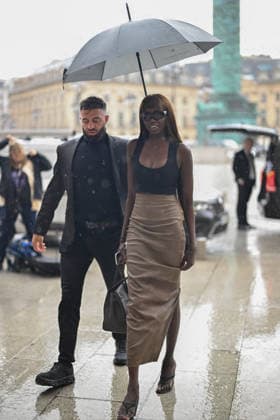 Anok Yai arrives at the fitting at the Tom Ford house during Paris Fashion Week (PFW) on September 30, 2026. Pierre Perusseau, Bestimage. Anok Yai arrives at the fitting at the Tom Ford house during Paris Fashion Week (PFW) in Paris, France.  Copyright: xPierrexPerusseaux xBestimagexPierrexPerusseaux xBestimagex