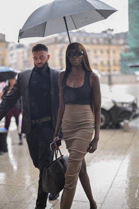 Anok Yai arrives at the fitting at the Tom Ford house during Paris Fashion Week (PFW) on September 30, 2026. Pierre Perusseau, Bestimage. Anok Yai arrives at the fitting at the Tom Ford house during Paris Fashion Week (PFW) in Paris, France.  Copyright: xPierrexPerusseaux xBestimagexPierrexPerusseaux xBestimagex