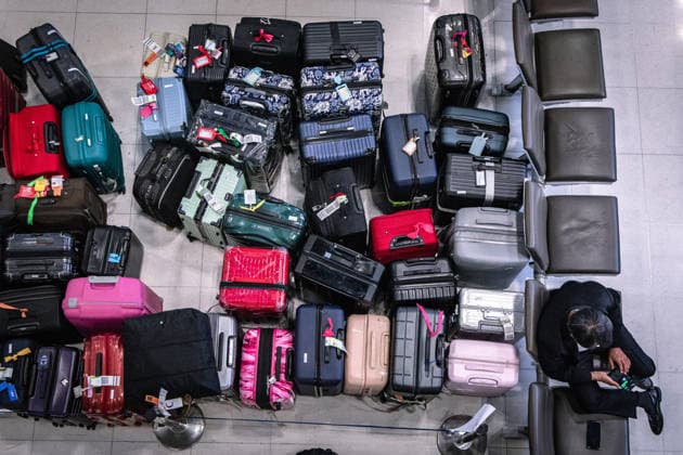 Passengers luggage piles up at Bangkok airport amid heavy rainfall and flooding BANGKOK, THAILAND - SEPTEMBER 30: Thai Airways passengers luggage piles up at Suvarnabhumi International Airport in Bangkok, Thailand, on September 30, 2026. Heavy rainfall and flooding across Bangkok disrupted the airline s ground services and delayed operations, leaving a large volume of passenger baggage at the airport. Wissarut Weerasopon Anadolu Banghok Thailand. Editorial use only. Please get in touch for any other usage.  Copyright: x2026xAnadoluxWissarutxWeerasoponx