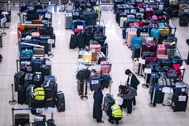 Passengers luggage piles up at Bangkok airport amid heavy rainfall and flooding BANGKOK, THAILAND - SEPTEMBER 30: Thai Airways passengers luggage piles up at Suvarnabhumi International Airport in Bangkok, Thailand, on September 30, 2026. Heavy rainfall and flooding across Bangkok disrupted the airline s ground services and delayed operations, leaving a large volume of passenger baggage at the airport. Wissarut Weerasopon Anadolu Banghok Thailand. Editorial use only. Please get in touch for any other usage.  Copyright: x2026xAnadoluxWissarutxWeerasoponx