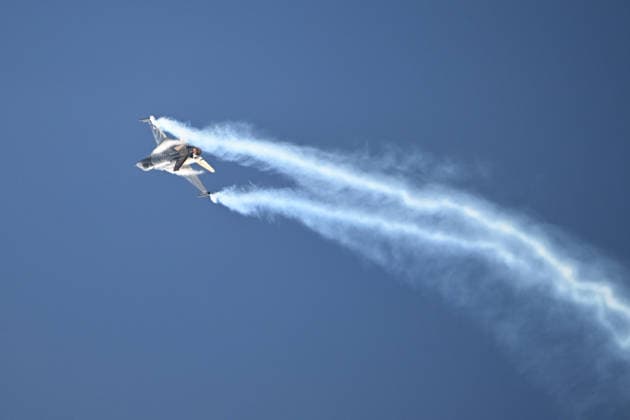 TEKNOFEST Southeast in Turkiye s Sanliurfa SANLIURFA, TURKIYE - SEPTEMBER 30: SOLOTURK performs an aerial demonstration during the Aviation, Space and Technology Festival (TEKNOFEST), world s largest aviation, space, and technology festival at the Sanliurfa GAP Airport for its 15th edition in Sanliurfa, Turkiye on September 30, 2026. Adsiz Gunebakan Anadolu Sanliurfa Turkey. Editorial use only. Please get in touch for any other usage.  Copyright: x2026xAnadoluxAdsizxGunebakanx