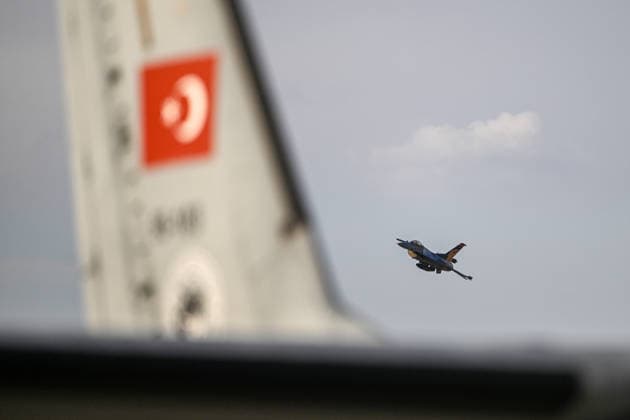 TEKNOFEST Southeast in Turkiye s Sanliurfa SANLIURFA, TURKIYE - SEPTEMBER 30: SOLOTURK performs an aerial demonstration during the Aviation, Space and Technology Festival (TEKNOFEST), world s largest aviation, space, and technology festival at the Sanliurfa GAP Airport for its 15th edition in Sanliurfa, Turkiye on September 30, 2026. Adsiz Gunebakan Anadolu Sanliurfa Turkey. Editorial use only. Please get in touch for any other usage.  Copyright: x2026xAnadoluxAdsizxGunebakanx
