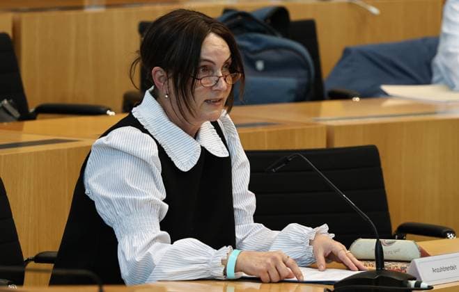 Thuringian State Parliament, Judicial Committee, September 30, 2026, Erfurt, Thuringian State Parliament, Judicial Committee, Oral Hearing on the Motion by the Die Linke Parliamentary Group to Initiate Proceedings to Ban the AfD. Pictured: Prof. Dr. Kathrin Groh, Testifying