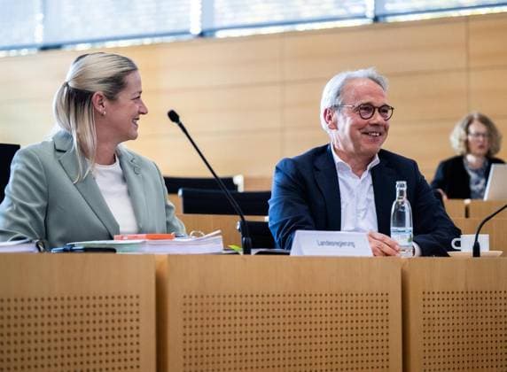 ORAL HEARING ON PROCEEDINGS TO BAN THE AFD ** FOR EDITORIAL USE ONLY ** EDITORIAL USE ONLY ** September 30, 2026, Erfurt: Oral hearing of th Copyright: SaschaxFromm doc87tv9mue0551jxk0tie0 ,EDITORIAL USE ONLY Copyright: SaschaxFromm