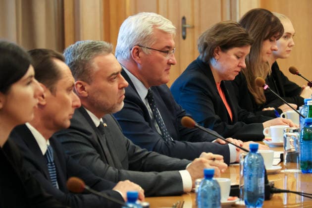 Ukrainian Minister of Foreign Affairs Andrii Sybiha (C) attends a meeting with representatives of the Liberal Democratic Party in Japan’s National Diet, headed by former Japanese Minister of Defence and member of the House of Representatives in Japan’s National Diet, Itsunori Onodera, at the Ukrainian Foreign Ministry building in Kyiv, Ukraine, September 30, 2026. (Photo by Pavlo Bahmut Ukrinform) Ukrainian Foreign Minister meets Japanese parliamentary delegation in Kyiv  Copyright: xPavloxBahmutx