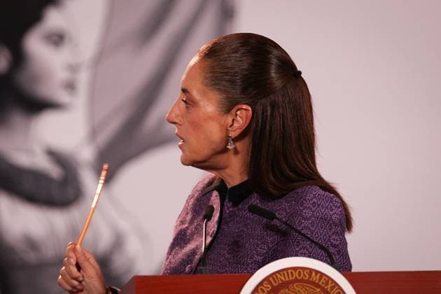 September 30, 2026: TO-45287- Ciudad de M& xe9;xico. 2026-09 -30. Claudia Sheinbaum Pardo, President of Mexico, during the daily morning press conference in the Treasury Room of the National Palace in Mexico City. Alejandro God& xcd;nez Clasos.com.mx - ZUMAcs4_ 20260930_faa_cs4_023 Copyright: xAlejandroxGod& Xed;Nezx