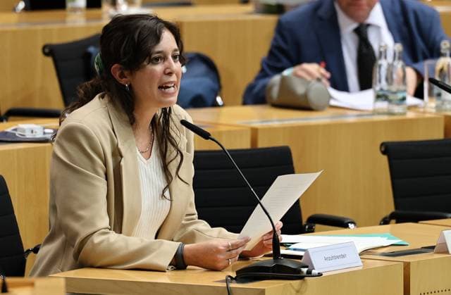 Thuringian State Parliament, Justice Committee, September 30, 2026, Erfurt, Thuringian State Parliament, Justice Committee, Oral Hearing on the Motion by the Left Party (Die Linke) to Initiate Proceedings to Ban the AfD. Pictured: Valentina Chiofalo of the Society for Civil Liberties (Gesellschaft für Freiheitsrechte e. V.), testifying.