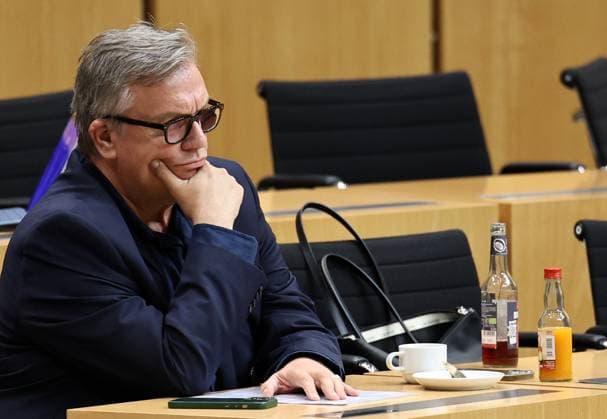 Thuringian State Parliament Justice Committee, September 30, 2026, Erfurt, Thuringian State Parliament, Justice Committee, Oral Hearing on the Motion by the Die Linke Parliamentary Group to Initiate Proceedings to Ban the AfD; Photo: Hape Kerkeling, who is to be heard