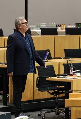 Thuringian State Parliament Justice Committee, September 30, 2026, Erfurt, Thuringian State Parliament, Justice Committee, Oral Hearing on the Motion by the Die Linke Parliamentary Group to Initiate Proceedings to Ban the AfD; Photo: Hape Kerkeling, who is to be heard