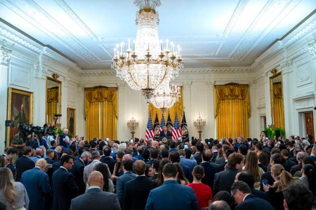 President Donald Trump hosts a Hispanic Heritage Month celebration in the East Room of the White House in Washington, DC on Wednesday, September 30, 2026.  WAP20260930315 BONNIExCASH