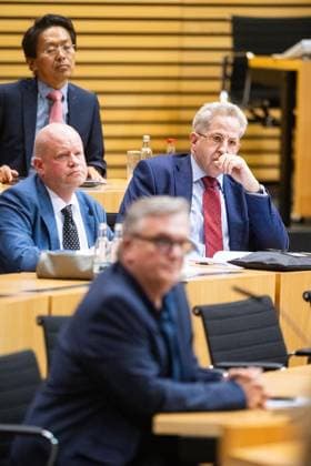 HAPE KERKELING AT THE ORAL HEARING ON PROCEEDINGS TO BAN THE AFD ** FOR EDITORIAL USE ONLY ** EDITORIAL USE ONLY ** September 30, 2026 Erfurt Oral hearing of the Justice Committee regarding proceedings to ban the AfD at the federal level in the Thuringian State Parliament Copyright: SaschaxFromm doc87tx48pbpudyc8k51qqw ,EDITORIAL USE ONLY Copyright: SaschaxFromm