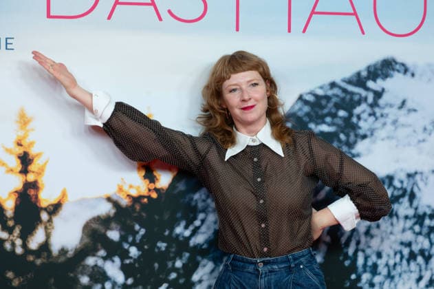 Sarah BAUERETT, Actress, Portrait, Single-frame shot, Single subject, Red Carpet, Red Carpet Show, Arrival, Movie Premiere: Ms. Winkler Leaves the Building, on September 30, 2026, at the Lichtburg in Essen,