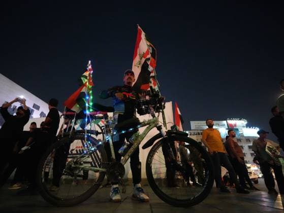 September 30, 2026, Baghdad, Iraq: BAGHDAD, IRAQ, SEPTEMBER 30, 2026: Iraqis and members of the country s security forces gather at Tahrir Square in Baghdad during celebrations marking National Sovereignty Day following the completion of the withdrawal of US forces and the end of the US-led coalition s military mission in Iraq. Participants waved Iraqi flags and security forces took part in commemorative events as the country marked the end of the coalition s military presence. Baghdad Iraq  - ZUMAq101 20260930_zna_q101_162 Copyright: xMuntazerxUdayxSahibx