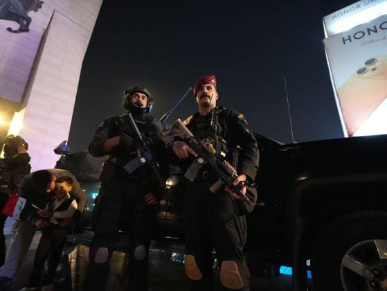 September 30, 2026, Baghdad, Iraq: BAGHDAD, IRAQ, SEPTEMBER 30, 2026: Iraqis and members of the country s security forces gather at Tahrir Square in Baghdad during celebrations marking National Sovereignty Day following the completion of the withdrawal of US forces and the end of the US-led coalition s military mission in Iraq. Participants waved Iraqi flags and security forces took part in commemorative events as the country marked the end of the coalition s military presence. Baghdad Iraq - ZUMAq101 20260930_zna_q101_164 Copyright: xMuntazerxUdayxSahibx