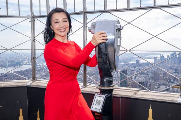 September 30, 2026, New York, New York, USA: MING NA WEN visits the Empire State Building in New York to celebrate the release of her debut cookbook and memoir, Have You Eaten Yet? 30 September 2026 New York USA  - ZUMAa265 20260930_zep_a265_031 Copyright: xEricxAcquayex