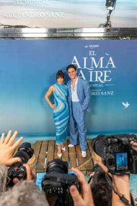 September 30, 2026, Madrid, Madrid, Spain: AMANDA DIGON - PEPE NUFRIO attend the premiere of the musical EL ALMA AL AIRE, featuring songs by Alejandro Sanz, at the Teatro Ocaso Coliseum in Madrid on September 30, 2026, in Madrid, Spain. Madrid Spain  - ZUMAc312 20260930_zsp_c312_003 Copyright: xOscarxManuelxSanchezx