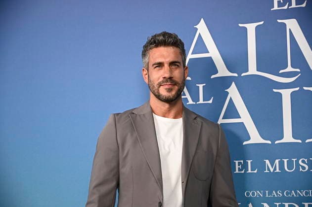 Premiere of the musical El alma al aire, featuring songs by Alejandro Sanz Dani Tatay during the premiere of the musical El alma al aire at the Ocaso Coliseum Theater on September 30, 2026, in Madrid, Spain. This new musical, inspired by the songs of Alejandro Sanz, transforms some of the most iconic tracks of his career into the driving force behind a moving, relatable, and deeply human. A theatrical journey that speaks of freedom, the bonds that sustain us, and the courage needed to pursue what truly matters. MUSICAL PHOTOCALL Madrid, Spain Copyright: xFranciscoxGuerrax 7811583