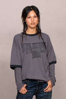 PFW Acne Studios - Photocall LZ Miki attends the Acne Studios Womenswear Spring Summer 2027 show as part of Paris Fashion Week on September 30, 2026 in Paris, France. Photo by Laurent Zabulon ABACAPRESS.COM  Copyright: xZabulonxLaurent ABACAx