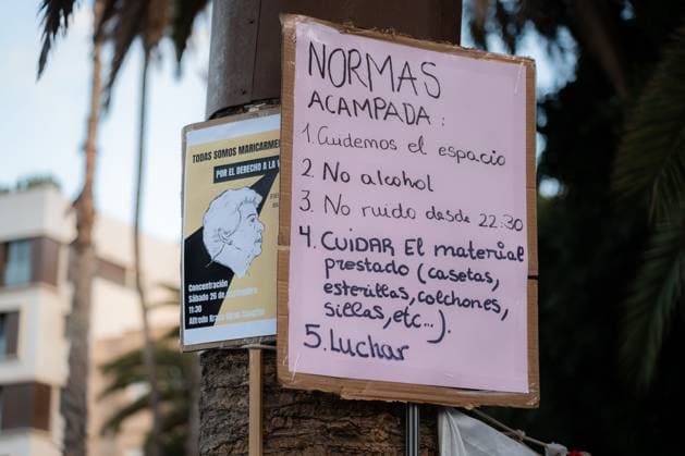 September 30, 2026, Las Palmas De Gran Canaria, Las Palmas, Spain: LAS PALMAS DE GRAN CANARIA, SPAIN, SEPTEMBER 30, 2026: Around 100 housing activists take part in a protest camp outside the Government Delegation in Las Palmas de Gran Canaria, calling for affordable housing and measures to address housing insecurity. The action forms part of a wider wave of housing protests and encampments across Spain following demonstrations sparked by the eviction of Madrid resident Maricarmen Abascal. Las Palmas De Gran Canaria Spain  - ZUMAq101 20260930_zna_q101_210 Copyright: xAlexxBashax